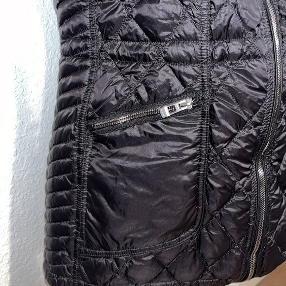 Calvin Klein Performance Down Filled Packable vest - Picture 4 of 13